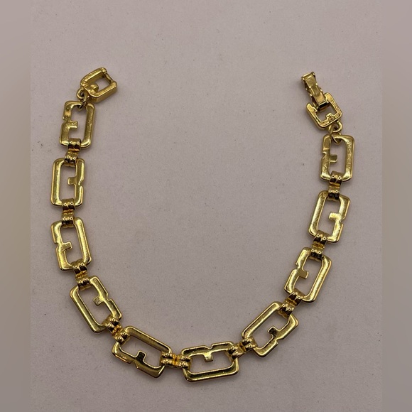 Vintage Signed Givenchy Gold Tone Logo G's Chain Link Statement Bracelet - Picture 2 of 11